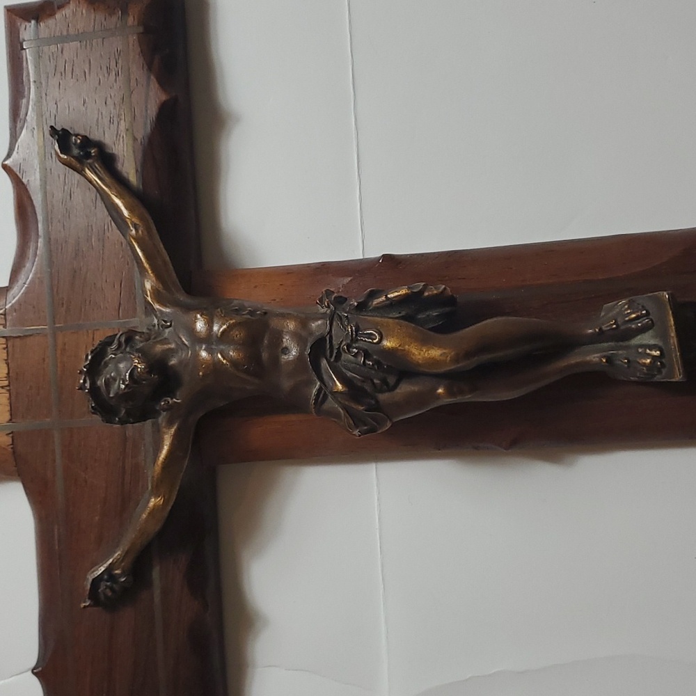 Heavy wood cross - Picture 3 of 6